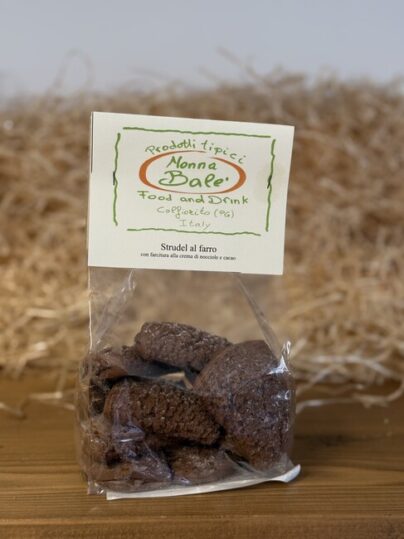 Biscotti Strudel al farro con crema di nocciole e cacao di Nonna Balè